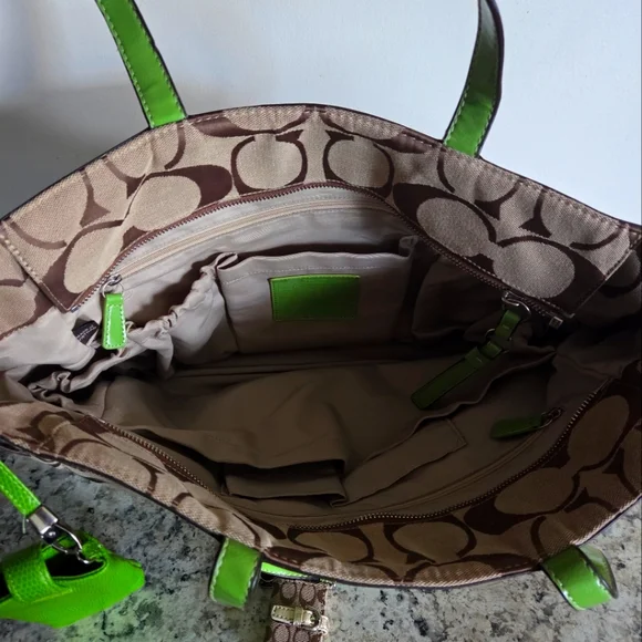 Coach Tote Bag - Picture 6 of 12